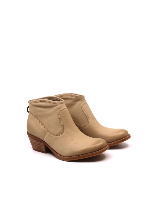 Aisley Lenox Boot In Tan