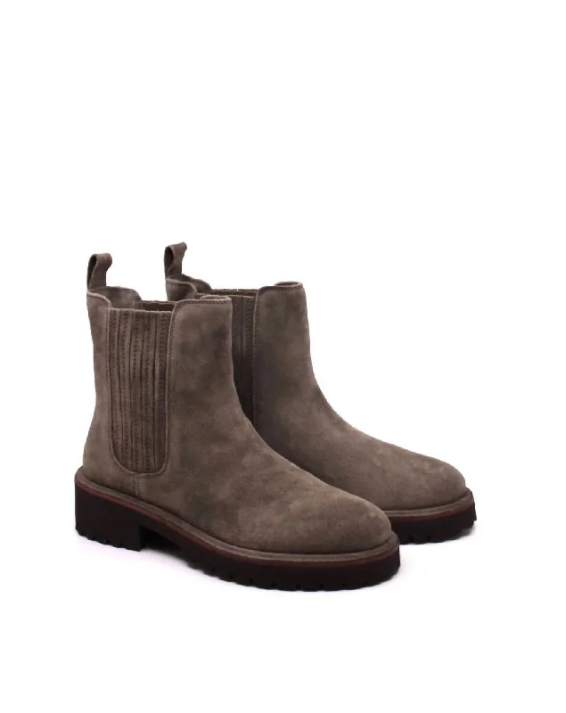 Women's Cashew Boot In Taupe