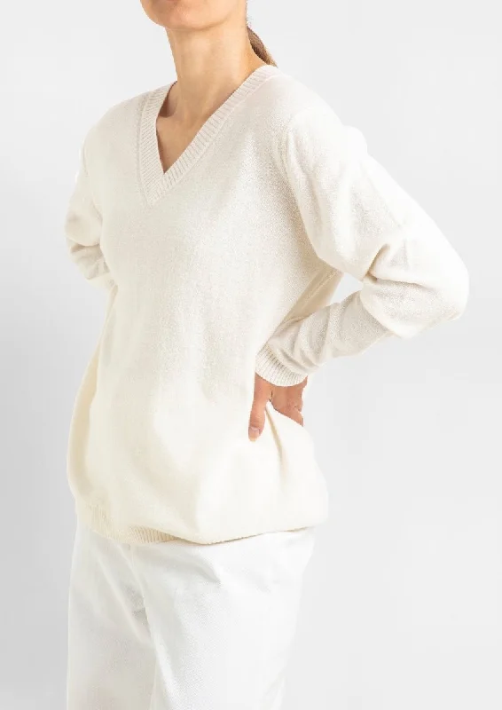 Cashmere Edie V in Winter White