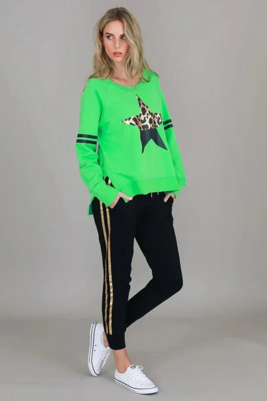 Leopard Star Sweatshirt - Apple Green