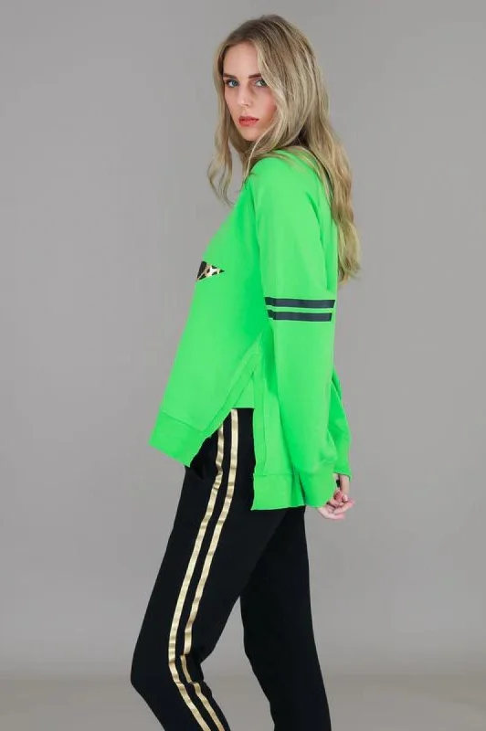 Leopard Star Sweatshirt - Apple Green